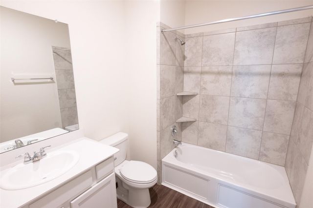 216 N Lynx Trail, Montgomery, TX 77316