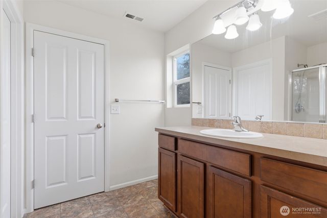 4244 E Roosevelt Avenue, Tacoma, WA 98404