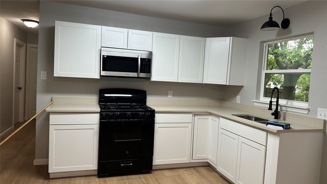 901 N Blanche Street, Terrell, TX 75160