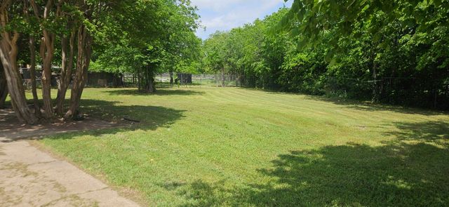 901 N Blanche Street, Terrell, TX 75160
