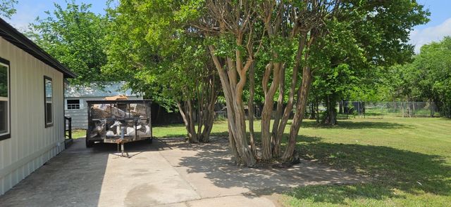 901 N Blanche Street, Terrell, TX 75160