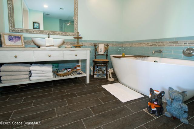 22 Harbour Isle Drive W 204, Fort Pierce, FL 34949