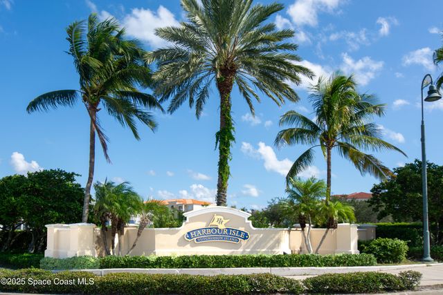 22 Harbour Isle Drive W 204, Fort Pierce, FL 34949