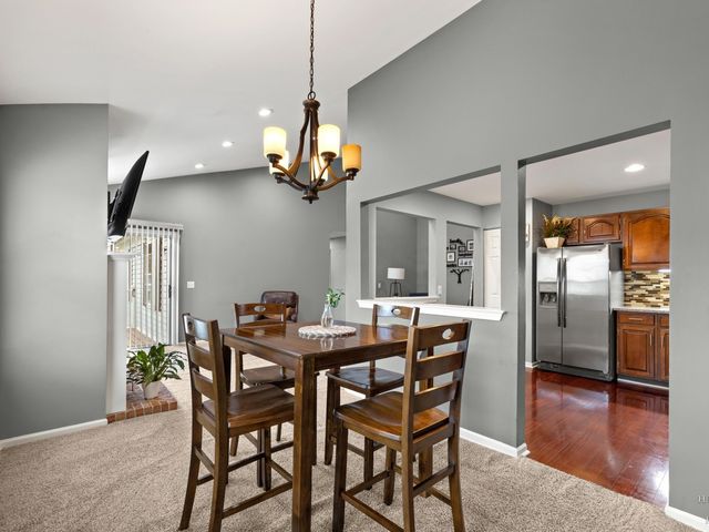 125 Rob Roy Lane C, Prospect Heights, IL 60070