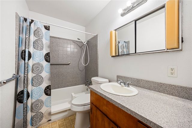 2025 Yale St, Corpus Christi, TX 78416