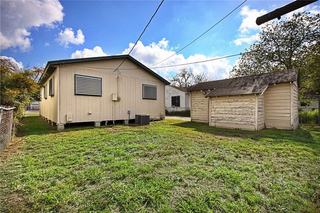 2025 Yale St, Corpus Christi, TX 78416