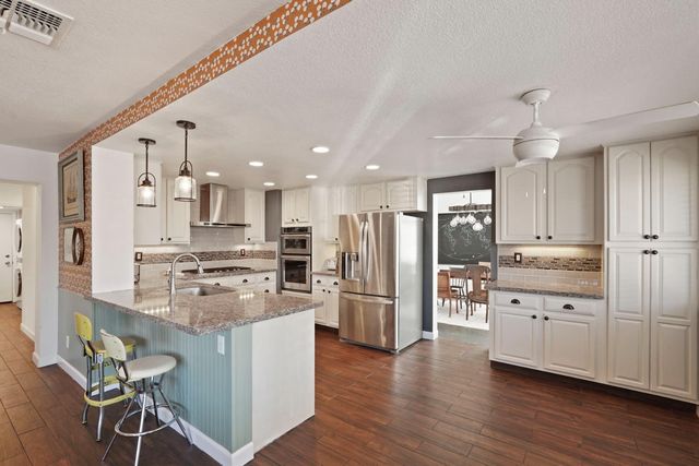 8866 Starfall Way, Elk Grove, CA 95624