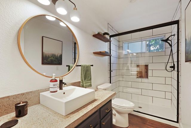 8866 Starfall Way, Elk Grove, CA 95624