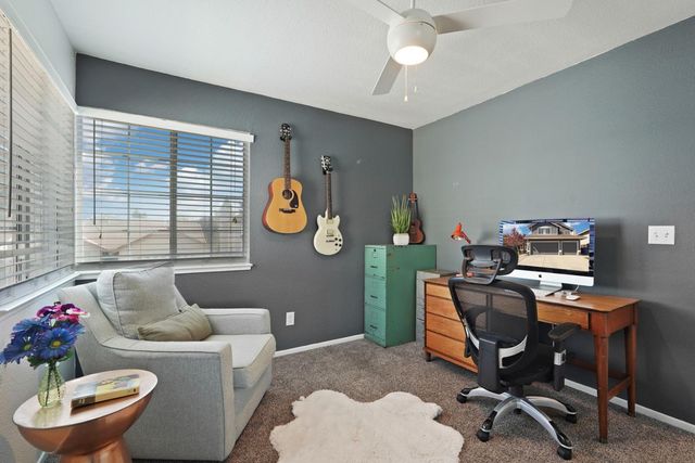 8866 Starfall Way, Elk Grove, CA 95624