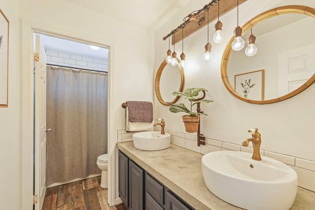 8866 Starfall Way, Elk Grove, CA 95624