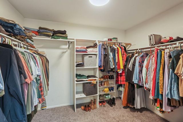 8866 Starfall Way, Elk Grove, CA 95624