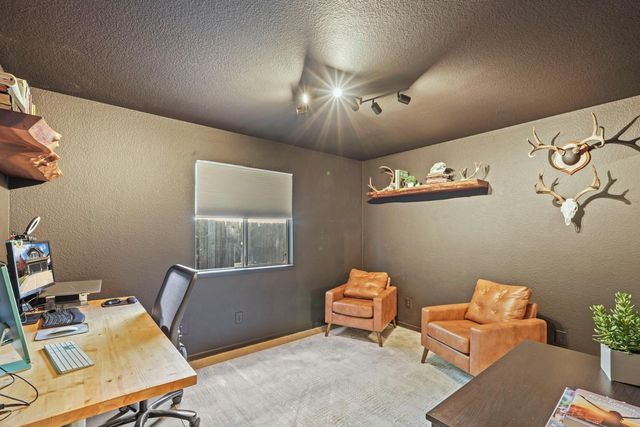 8866 Starfall Way, Elk Grove, CA 95624