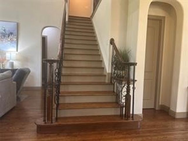 2813 Regents Park Lane, Garland, TX 75043