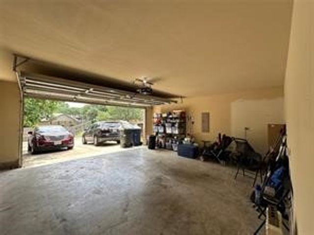 2813 Regents Park Lane, Garland, TX 75043