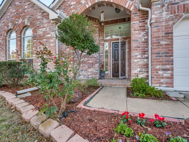 214 Jennifer Lane, Arlington, TX 76002