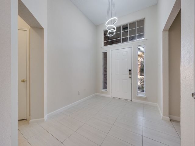 214 Jennifer Lane, Arlington, TX 76002