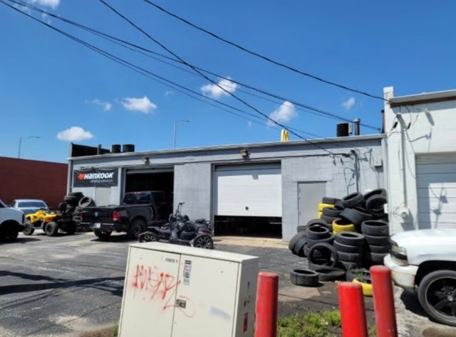 17809 Torrence Avenue, Lansing, IL 60438