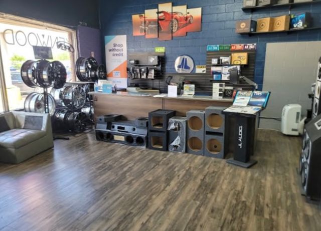 17809 Torrence Avenue, Lansing, IL 60438