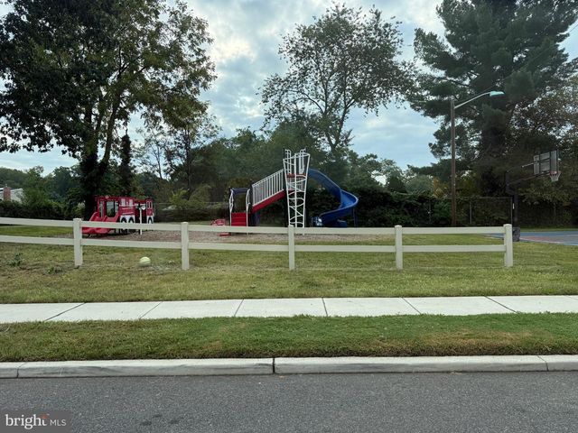 415 PINE AVE, Deptford, NJ 08096