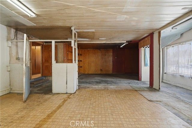 16203 Orange, Paramount, CA 90723