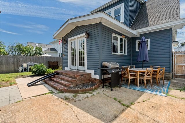 103 Calaman Road, Cranston, RI 02910