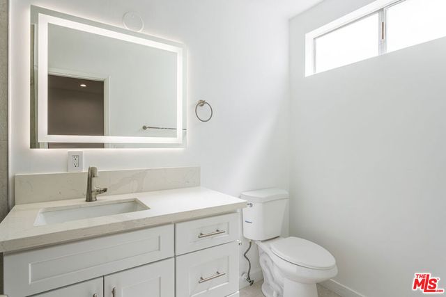 2313 5th Street 2, Santa Monica, CA 90405