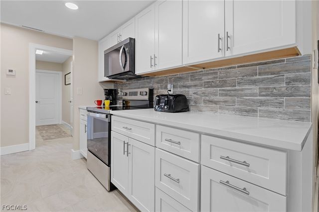 1832 Palaco Grande PKWY, Cape Coral, FL 33904