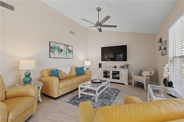 1832 Palaco Grande PKWY, Cape Coral, FL 33904