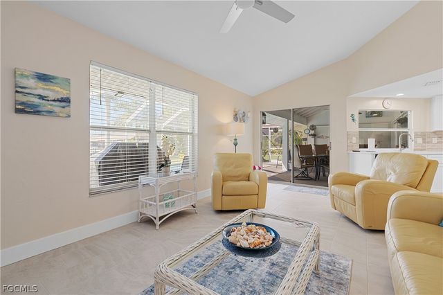 1832 Palaco Grande PKWY, Cape Coral, FL 33904