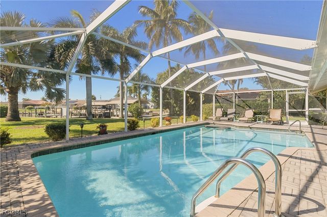 1832 Palaco Grande PKWY, Cape Coral, FL 33904