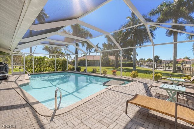 1832 Palaco Grande PKWY, Cape Coral, FL 33904