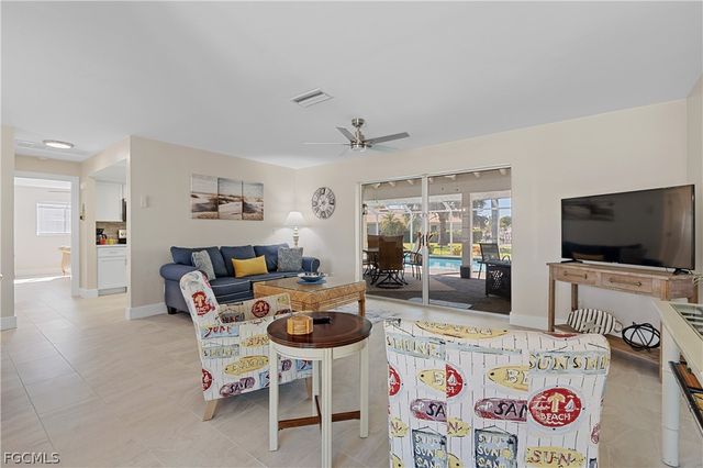 1832 Palaco Grande PKWY, Cape Coral, FL 33904