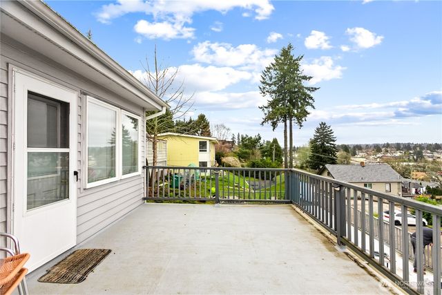 112 & 114 S Lafayette Avenue, Bremerton, WA 98312