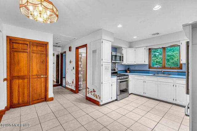 185 Sams Road, Jackson, NJ 08527