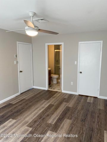 240 Medford Court C, Manalapan, NJ 07726