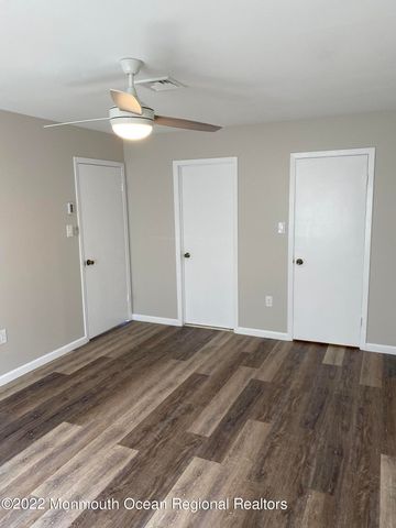 240 Medford Court C, Manalapan, NJ 07726