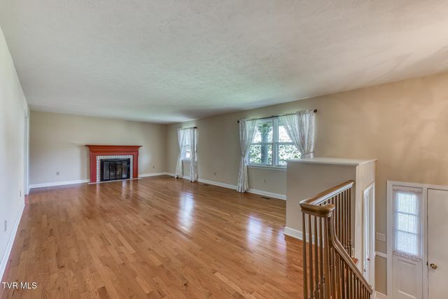 908 Meadow Lane, Kingsport, TN 37663