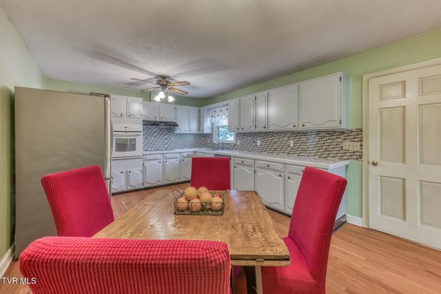 908 Meadow Lane, Kingsport, TN 37663