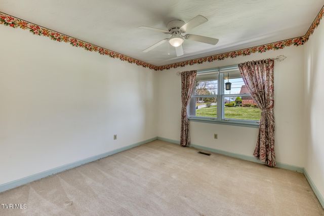 908 Meadow Lane, Kingsport, TN 37663