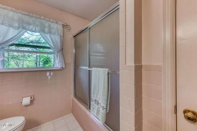 908 Meadow Lane, Kingsport, TN 37663