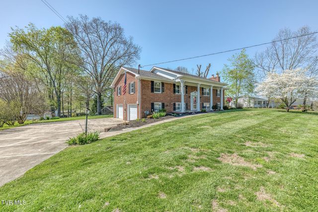 908 Meadow Lane, Kingsport, TN 37663