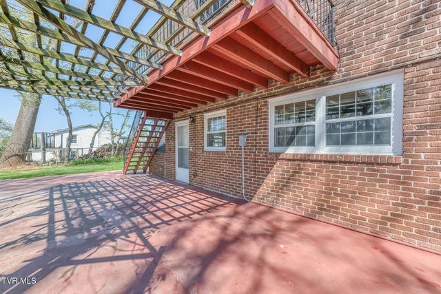 908 Meadow Lane, Kingsport, TN 37663