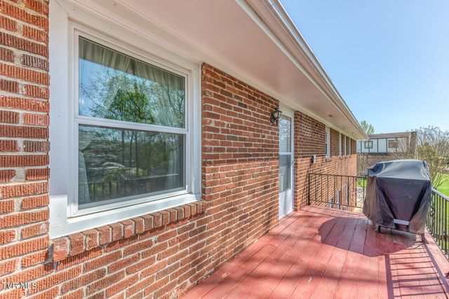 908 Meadow Lane, Kingsport, TN 37663