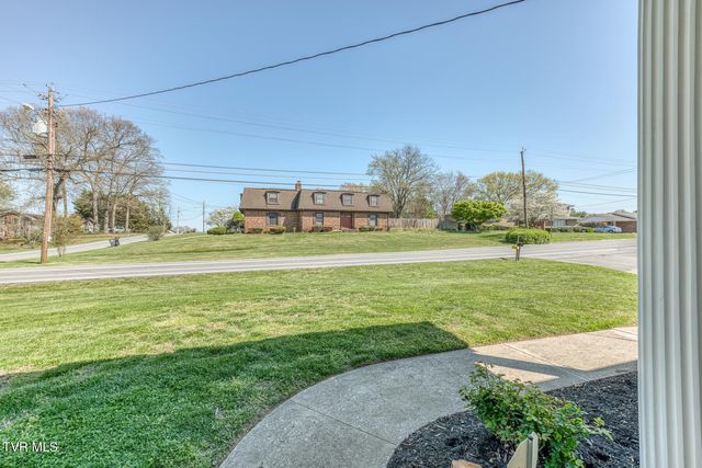 908 Meadow Lane, Kingsport, TN 37663