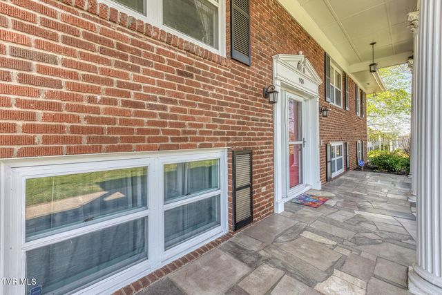 908 Meadow Lane, Kingsport, TN 37663