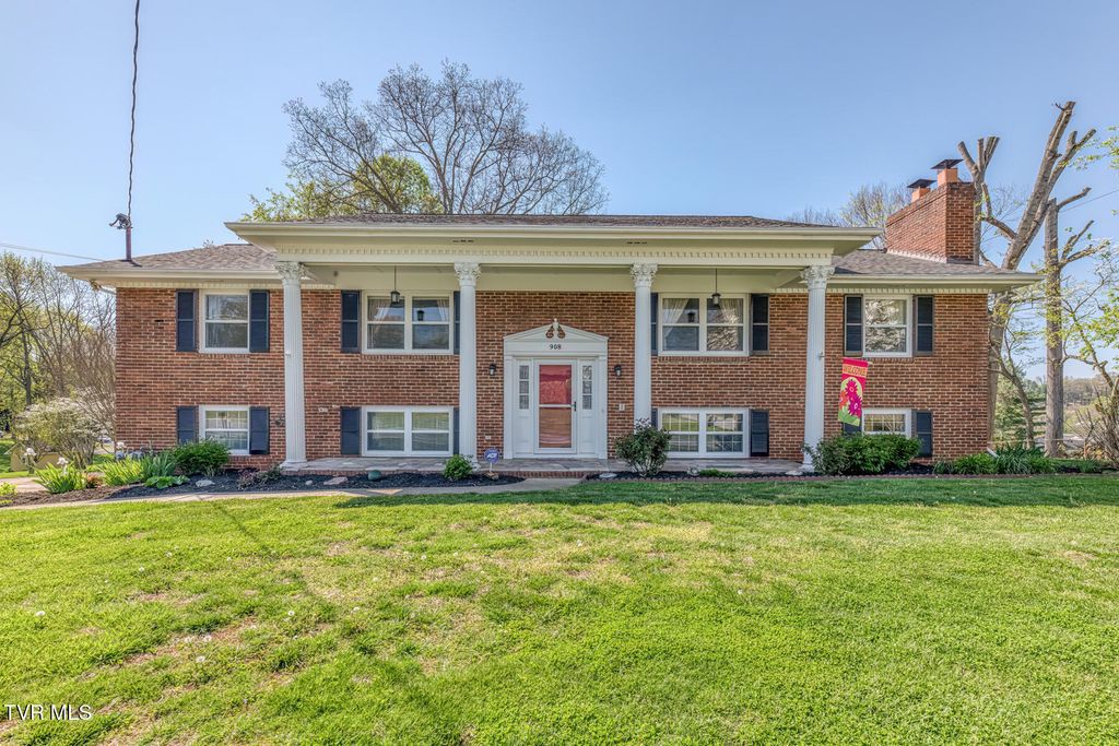 908 Meadow Lane, Kingsport, TN 37663