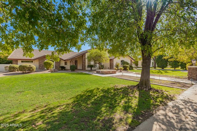 8272 S PECAN GROVE Circle, Tempe, AZ 85284