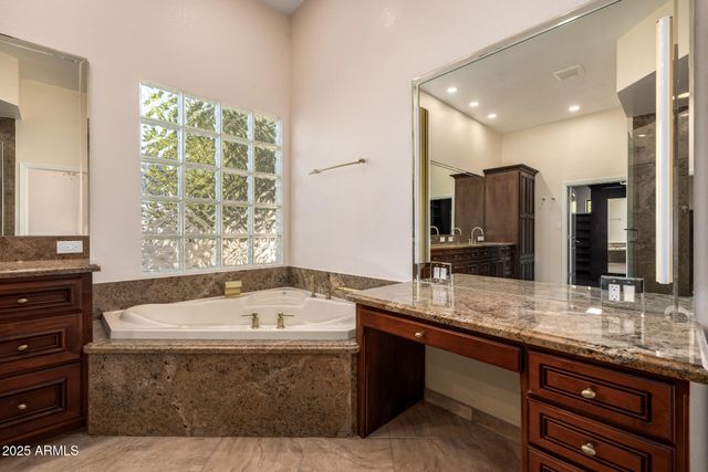 8272 S PECAN GROVE Circle, Tempe, AZ 85284