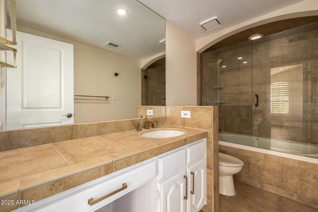 8272 S PECAN GROVE Circle, Tempe, AZ 85284