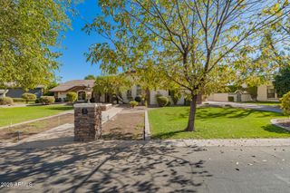8272 S PECAN GROVE Circle, Tempe, AZ 85284